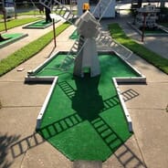 Kennys Roller Ranch - Mini Golf for 5 people